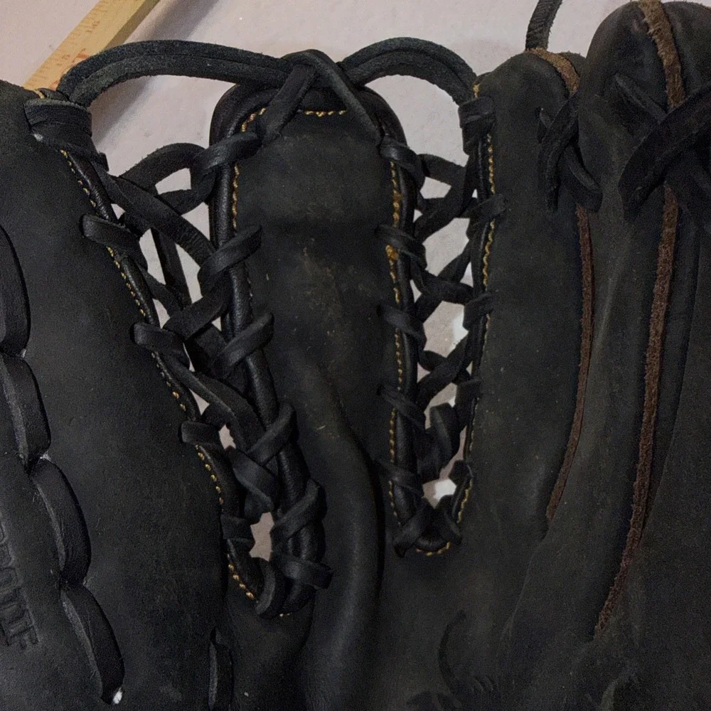 Wilson Pro Soft Yak 11.5 A1500BB0TIF Ecco Leather Baseball Glove Right RHT